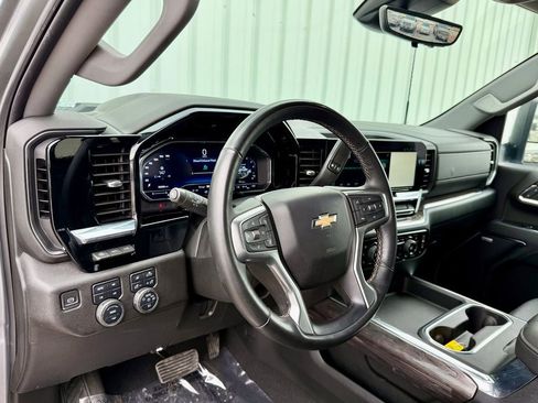 Used 2024 Chevrolet Silverado 2500 LTZ w/ LTZ Premium Package AWD/4WD image 10