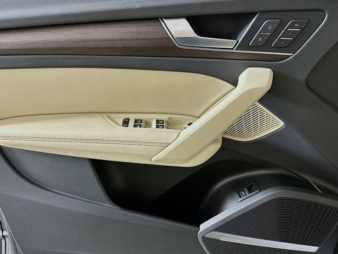 Used 2022 Audi Q5 2.0T Premium Plus w/ Premium Plus Package image 21