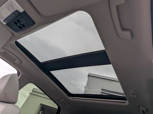 New 2026 Nissan Rogue SV FWD image 9