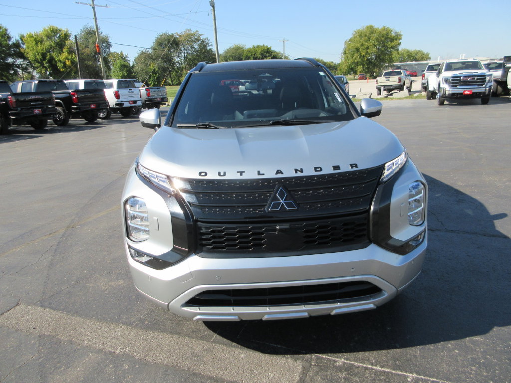 Used 2023 Mitsubishi Outlander SEL AWD/4WD image 13