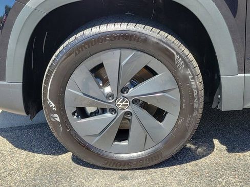 Used 2025 Volkswagen Taos S image 31