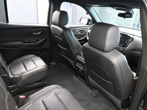 Used 2023 Chevrolet Traverse LT w/ Midnight/Sport Edition image 45