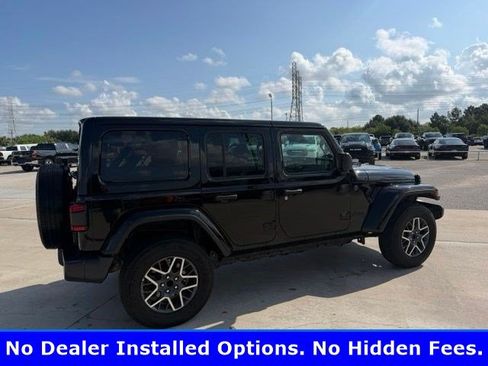Used 2025 Jeep Wrangler Unlimited Sahara AWD/4WD image 3