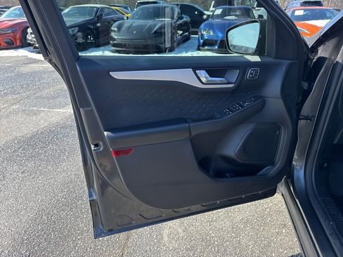 Used 2020 Ford Escape SEL image 26