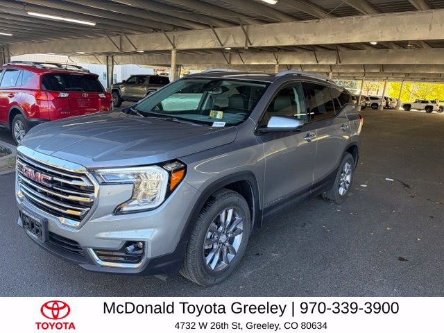 Used 2024 GMC Terrain SLT w/ Tech Package AWD/4WD image 1