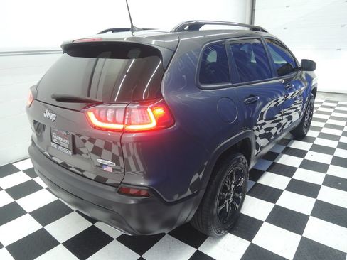 Used 2022 Jeep Cherokee Latitude Lux w/ Sun & Sound Group AWD/4WD image 10