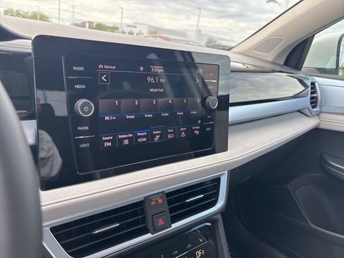 New 2026 Volkswagen Taos SE AWD/4WD image 22