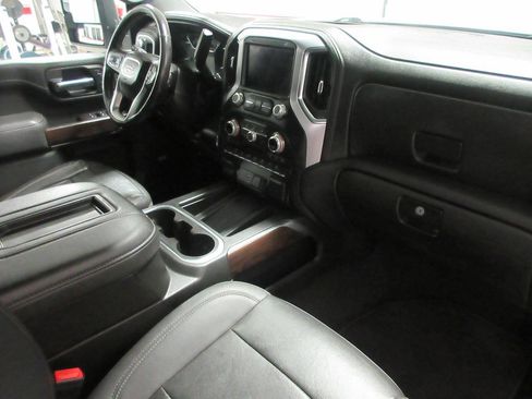Used 2021 GMC Sierra 2500 SLT w/ SLT Preferred Package image 38