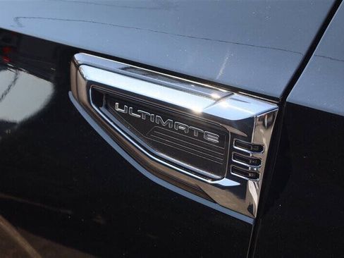 Used 2026 GMC Yukon Denali Ultimate AWD/4WD image 12