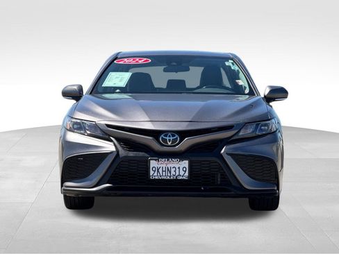 Used 2024 Toyota Camry SE FWD image 8