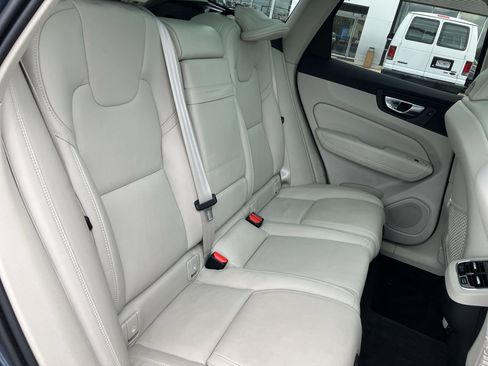 Used 2021 Volvo XC60 T6 Inscription w/ Advanced Package image 28