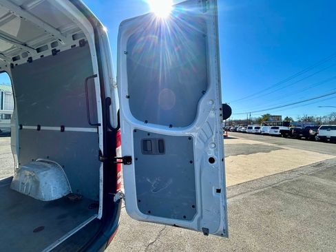Used 2015 Mercedes-Benz Sprinter 2500 w/ Driver Comfort Package image 26