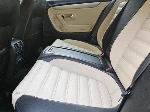 Used 2012 Volkswagen CC Sport image 23
