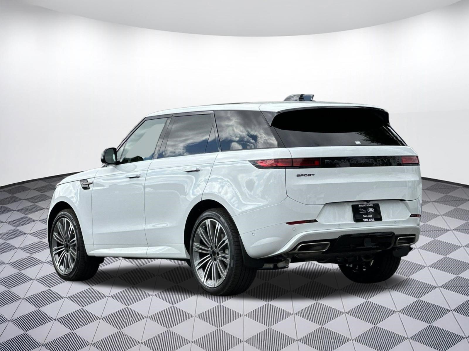 New 2026 Land Rover Range Rover Sport Dynamic SE AWD/4WD image 3