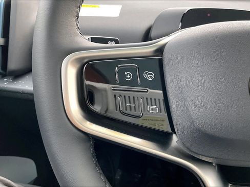 Used 2025 Volvo EX30 Ultra image 21