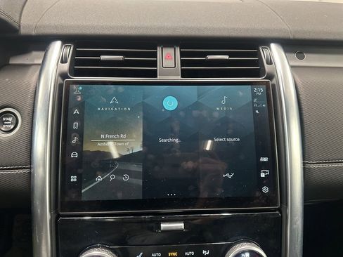 Used 2022 Land Rover Discovery HSE R-Dynamic image 16