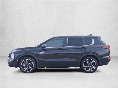 Used 2024 Mitsubishi Outlander 4WD Plug-In Hybrid image 9