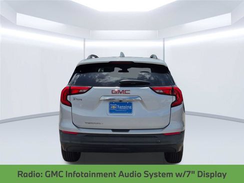 Used 2021 GMC Terrain SLE w/ Driver Convenience Package FWD image 5