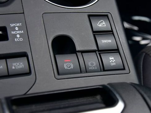 Certified 2024 Toyota Highlander LE image 29