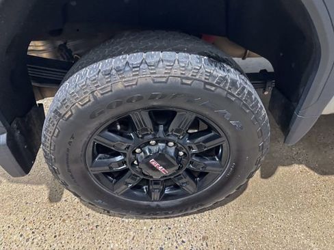 Used 2024 GMC Sierra 2500 AT4 w/ Technology Package AWD/4WD image 28