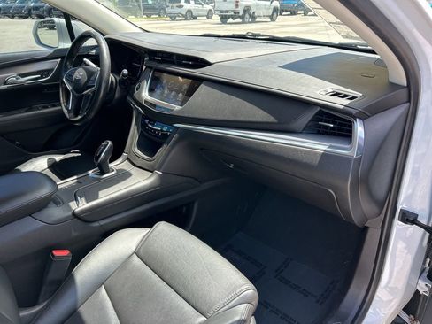 Used 2019 Cadillac XT5 Premium Luxury FWD image 46