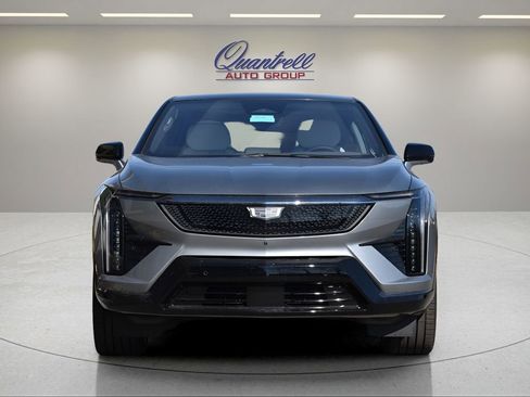 New 2026 Cadillac Optiq Sport 2 w/ LPO, Floor Liner Package AWD/4WD image 8