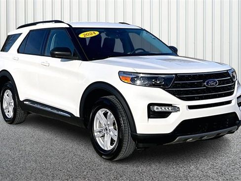 Used 2024 Ford Explorer XLT w/ Equipment Group 202A image 1