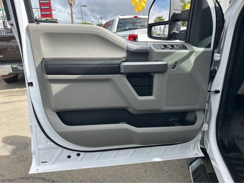 Used 2019 Ford F150 XLT w/ Equipment Group 301A Mid image 15