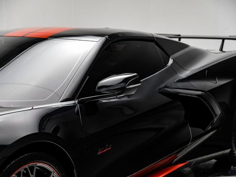 Used 2023 Chevrolet Corvette Stingray Premium Conv w/ Z51 Performance Package image 32