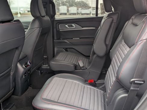 New 2026 Ford Explorer ST-Line w/ ST-Line Street Pack RWD image 28