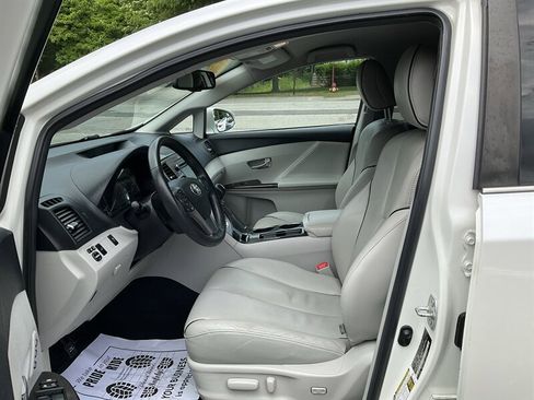 Used 2015 Toyota Venza XLE AWD/4WD image 17