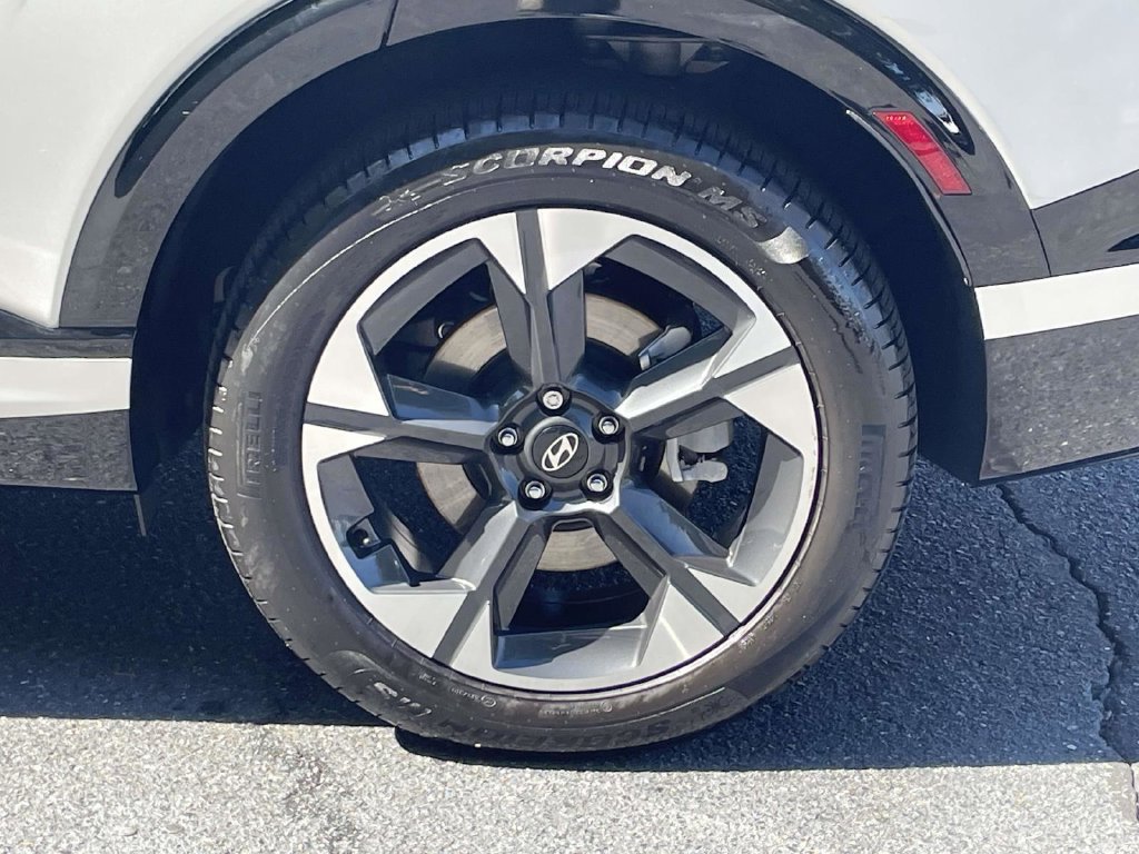 Used 2026 Hyundai Palisade Limited FWD image 12