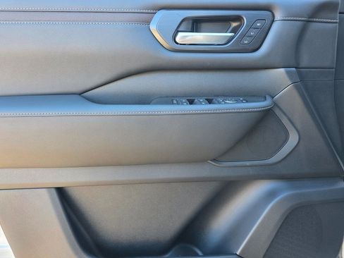 New 2026 Nissan Armada SL w/ Captain's Chari Seat Package image 35