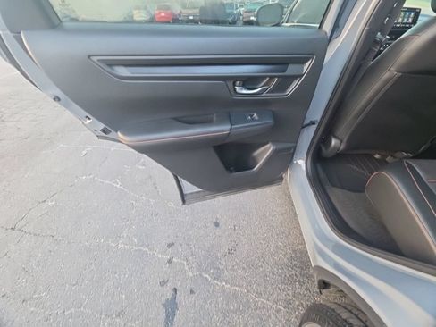 Used 2025 Honda CR-V Sport-L image 27