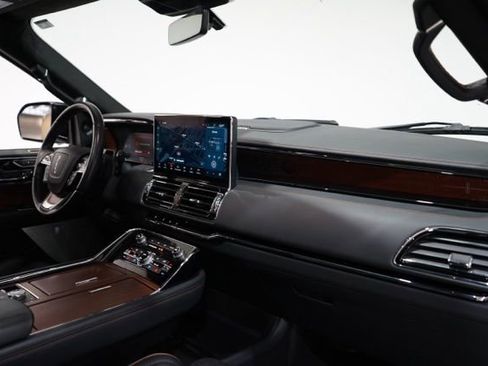 Used 2023 Lincoln Navigator Black Label image 15