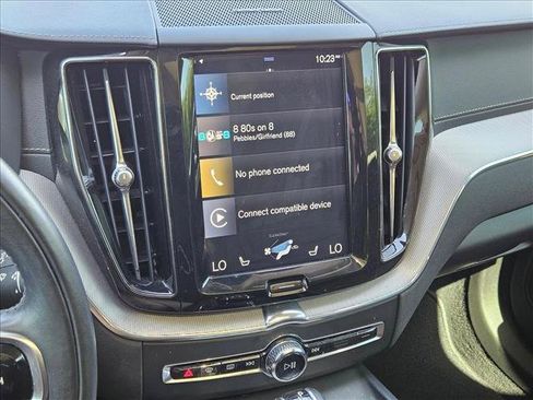 Used 2019 Volvo XC60 T5 Inscription w/ Protection Package Premier FWD image 13