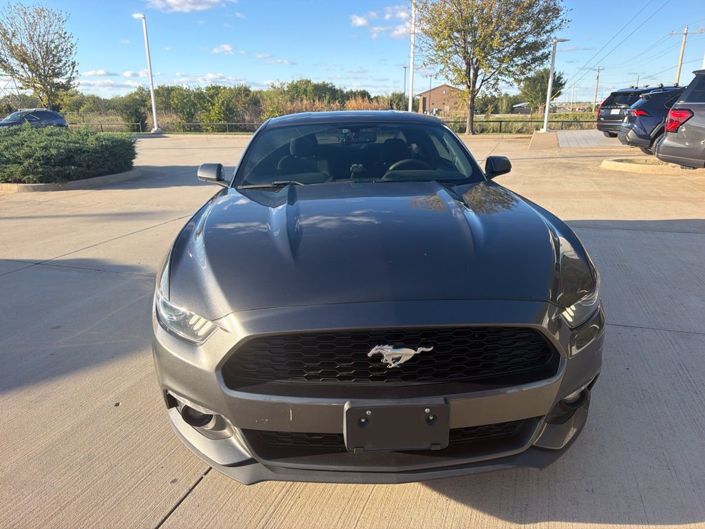 Used 2017 Ford Mustang Coupe RWD image 2