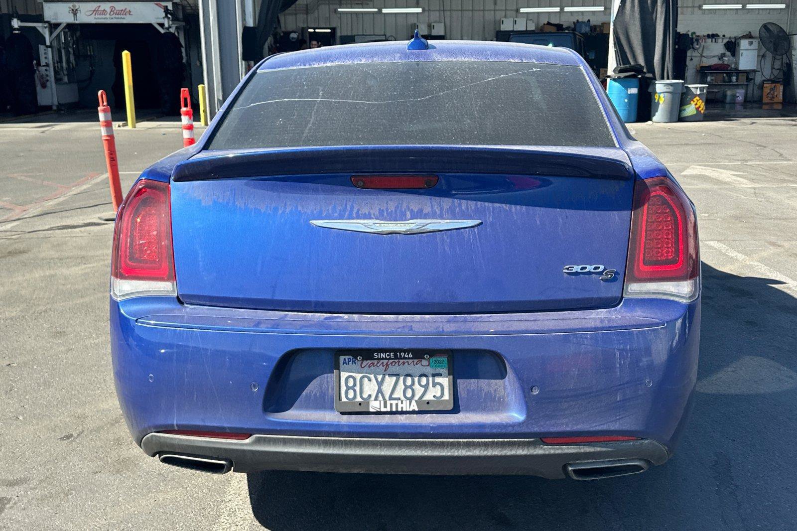 Used 2018 Chrysler 300 S w/ 300S Premium Group RWD image 5