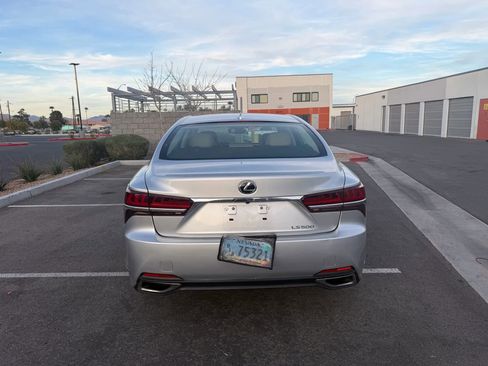 Used 2018 Lexus LS 500 w/ Accessory Package (Z1) image 4
