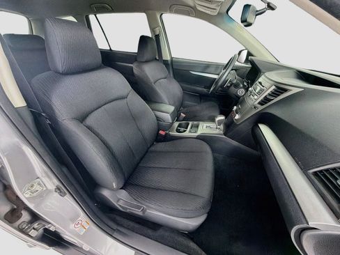 Used 2011 Subaru Outback 2.5i Premium w/ All-Weather Pkg AWD/4WD image 25