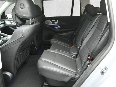 Certified 2026 Mercedes-Benz GLS 450 4MATIC image 21