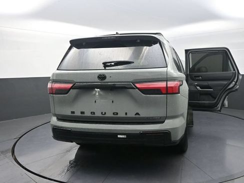 Used 2026 Toyota Sequoia Platinum AWD/4WD image 44
