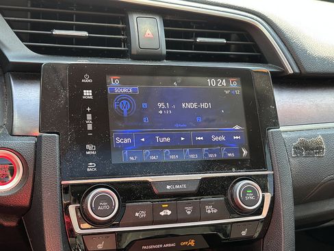 Used 2018 Honda Civic EX-T image 9