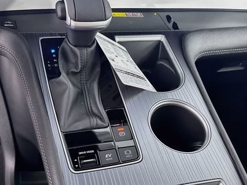 New 2026 Toyota Sienna XLE FWD image 22