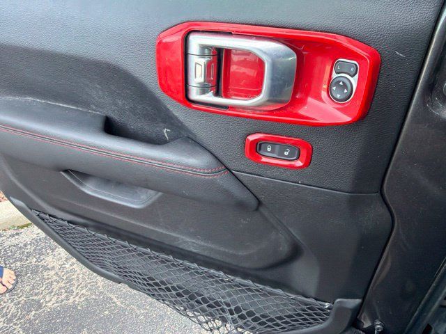 Used 2021 Jeep Gladiator Rubicon AWD/4WD image 9