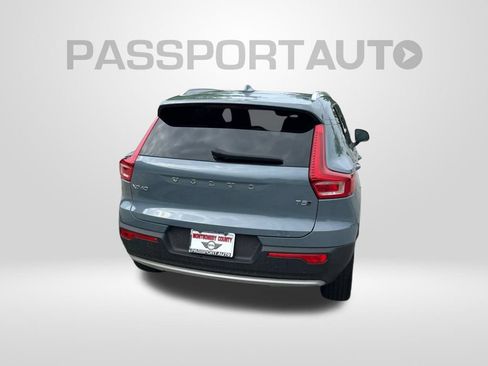 Used 2020 Volvo XC40 T5 Momentum w/ Protection Package Premier AWD/4WD image 7