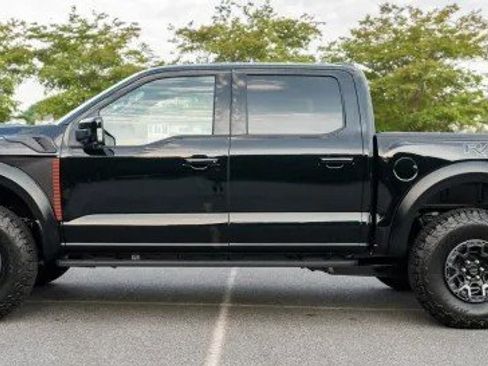 Used 2025 Ford F150 Raptor w/ Equipment Group 803A Raptor R image 3