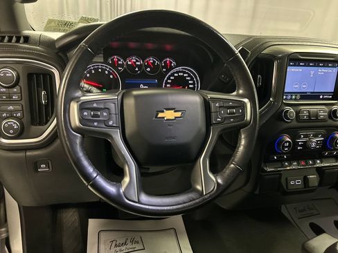 Used 2021 Chevrolet Silverado 1500 LT AWD/4WD image 15