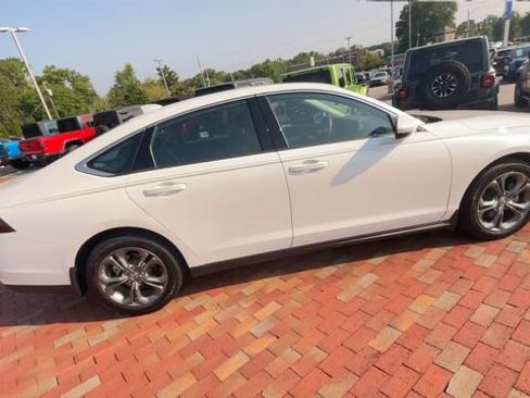 Certified 2024 Honda Accord EX image 2