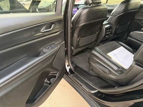 Used 2023 Jeep Grand Cherokee L Laredo image 10